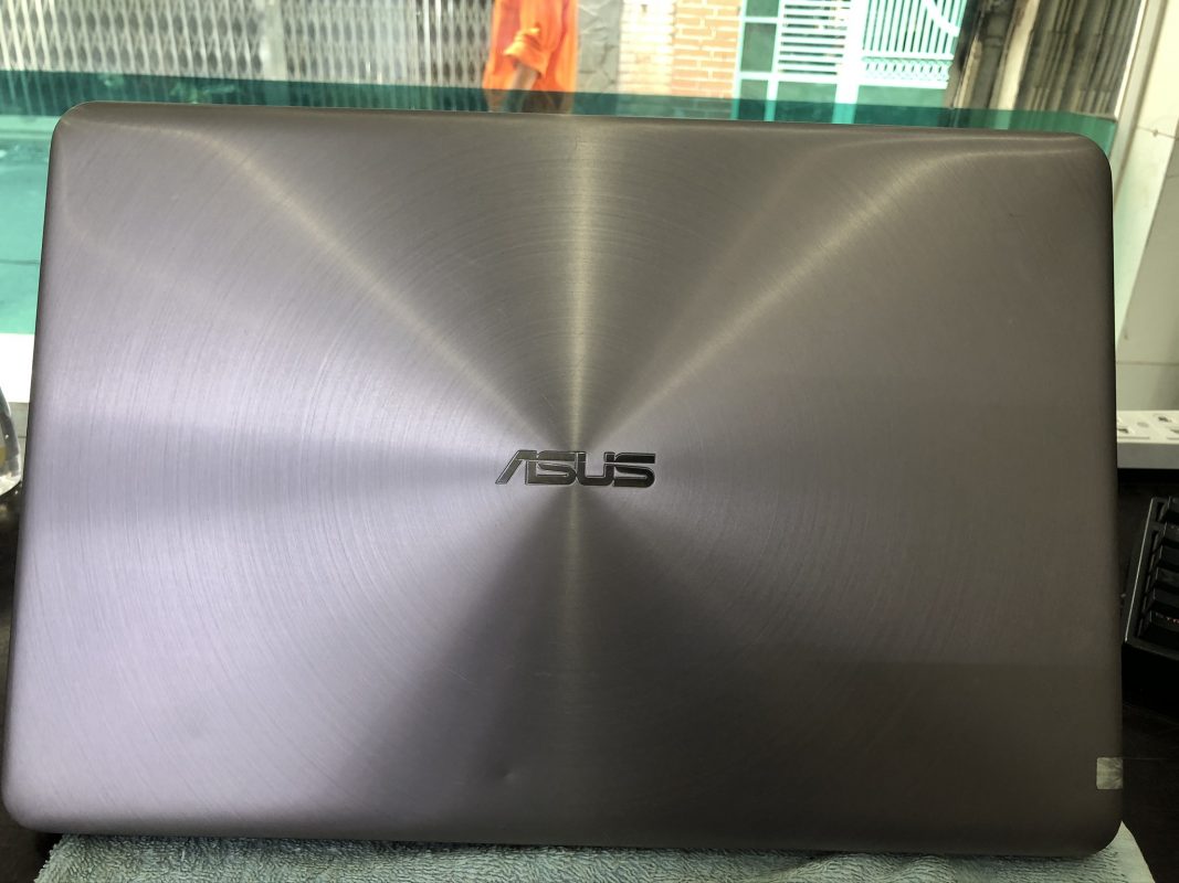 Asus ZenBook UX510UXK