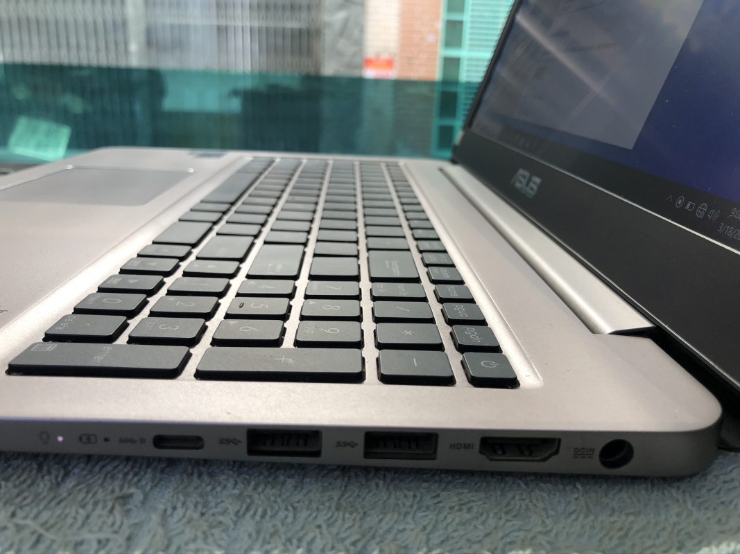 Asus ZenBook UX510UX